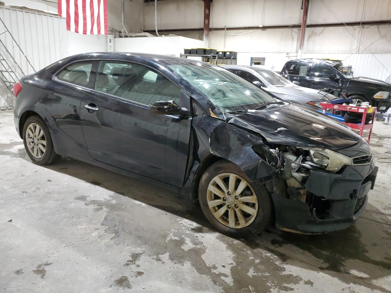 2014 KIA Forte VIN KNAFX6A86E5159562 Copart auction photo, front end / side damage thumbnail 4