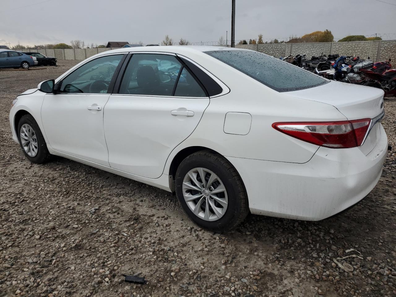 2016 Toyota Camry VIN 4T4BF1FK3GR525600 Copart auction photo, front end damage thumbnail 2