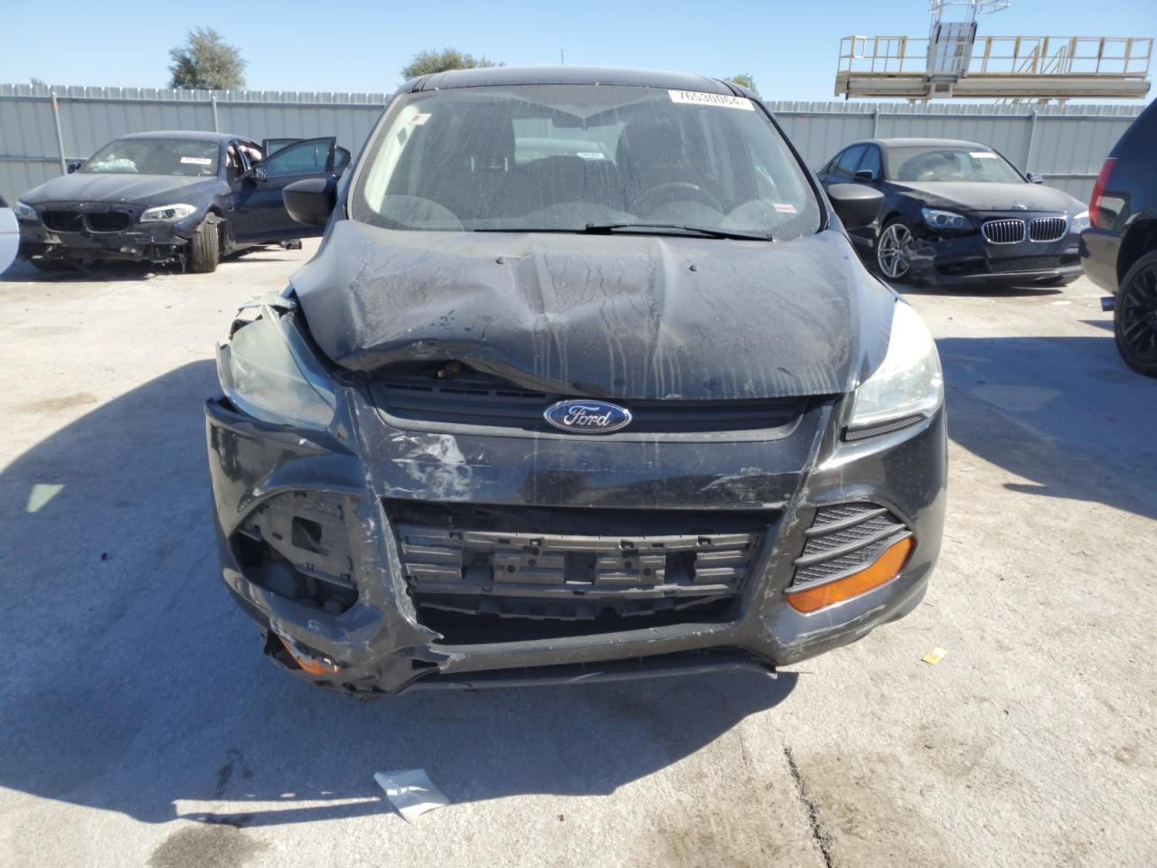 2014 Ford Escape VIN 1FMCU0F7XEUD35848 Copart auction photo, front end damage thumbnail 5