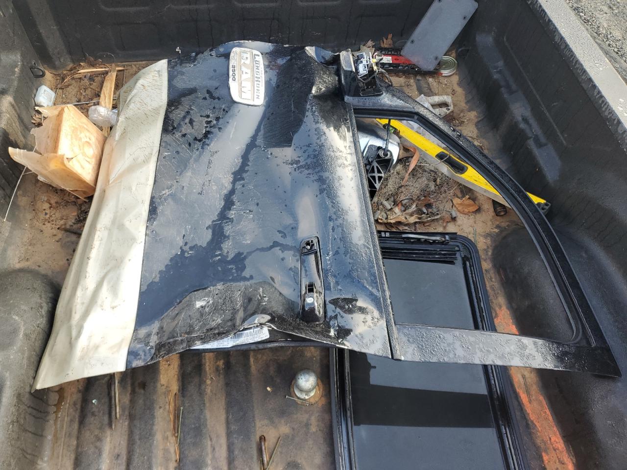 2015 RAM 3500 VIN 3C63RRKL6FG688600 Copart auction photo, side / front end damage thumbnail 13