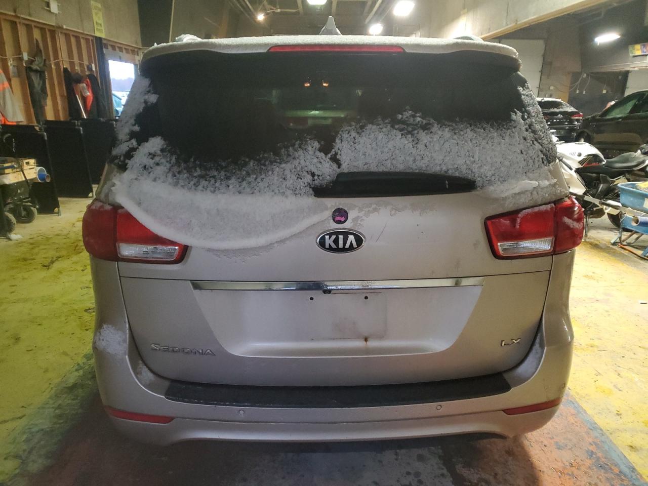 2016 KIA Sedona VIN KNDMB5C16G6113097 Copart auction photo, mechanical / normal wear damage thumbnail 6