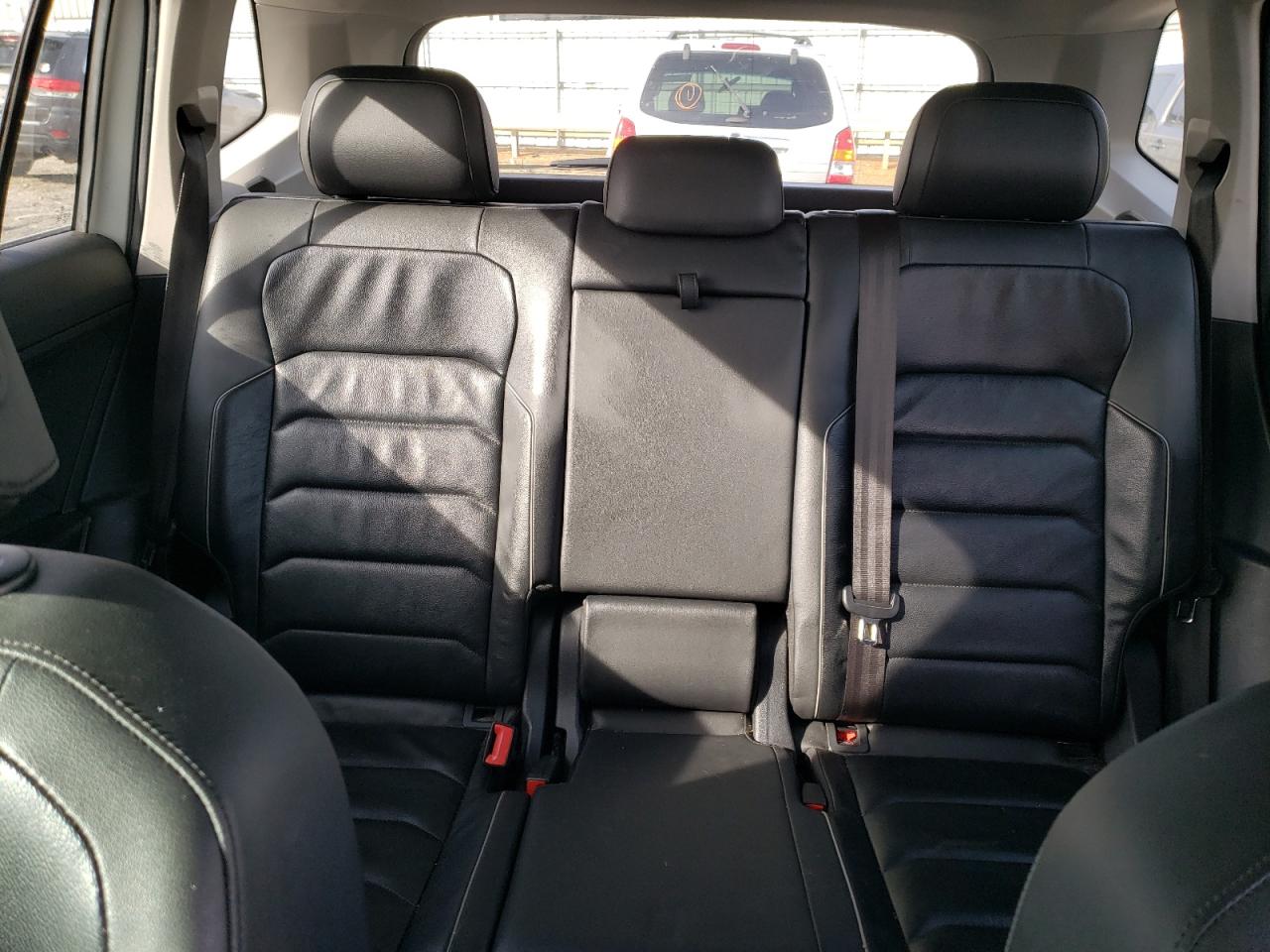 2019 Volkswagen Tiguan VIN 3VV4B7AX8KM008221 Copart auction photo, front end / side damage thumbnail 10