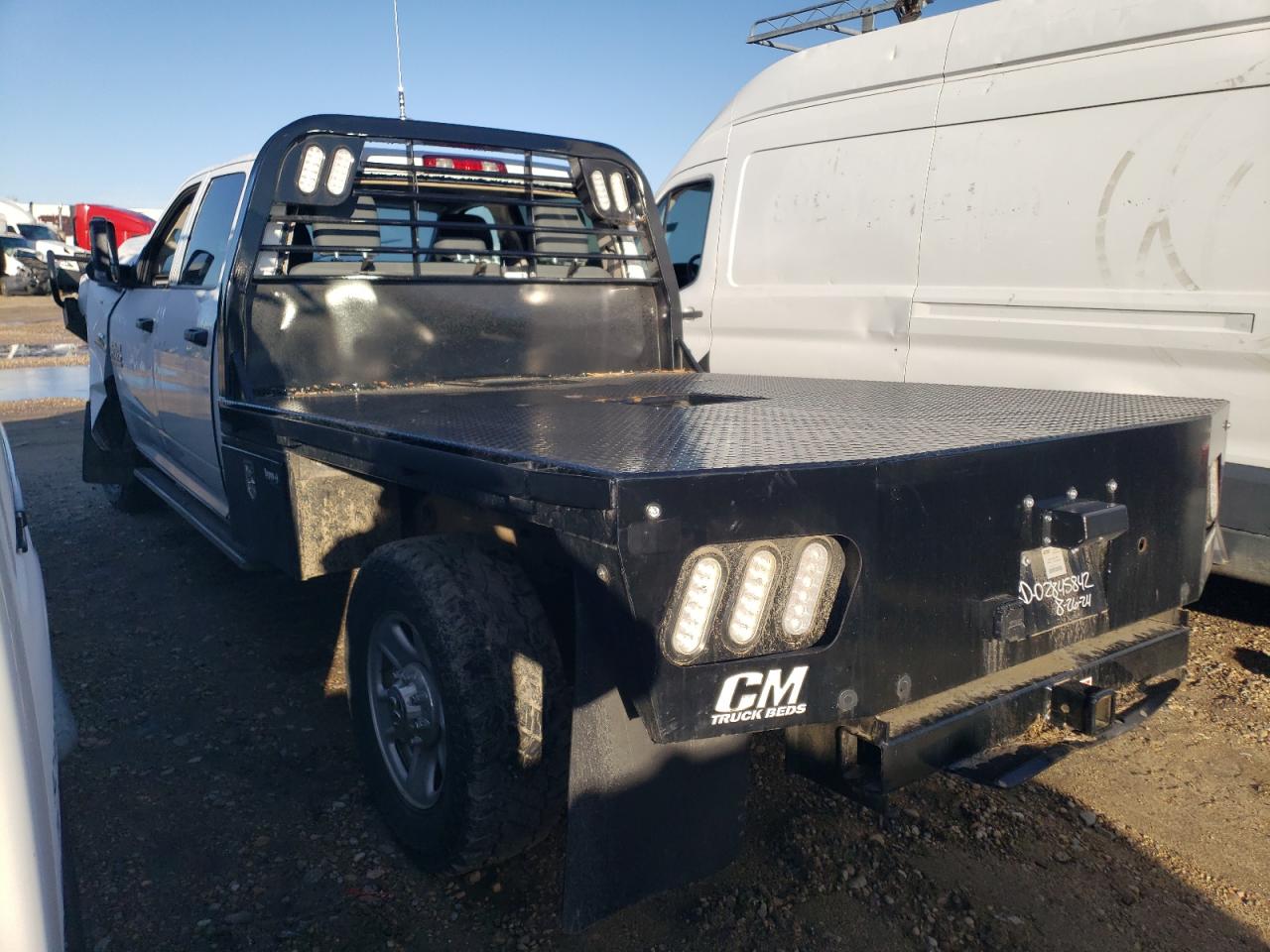 2015 RAM 2500 VIN 3C6UR5HL8FG694967 Copart auction photo, front end / side damage thumbnail 2