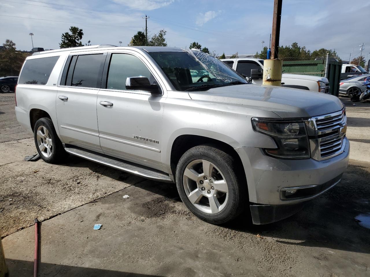 2016 Chevrolet Suburban VIN 1GNSCJKC5GR214248 Copart auction photo, top/roof / undercarriage damage thumbnail 4