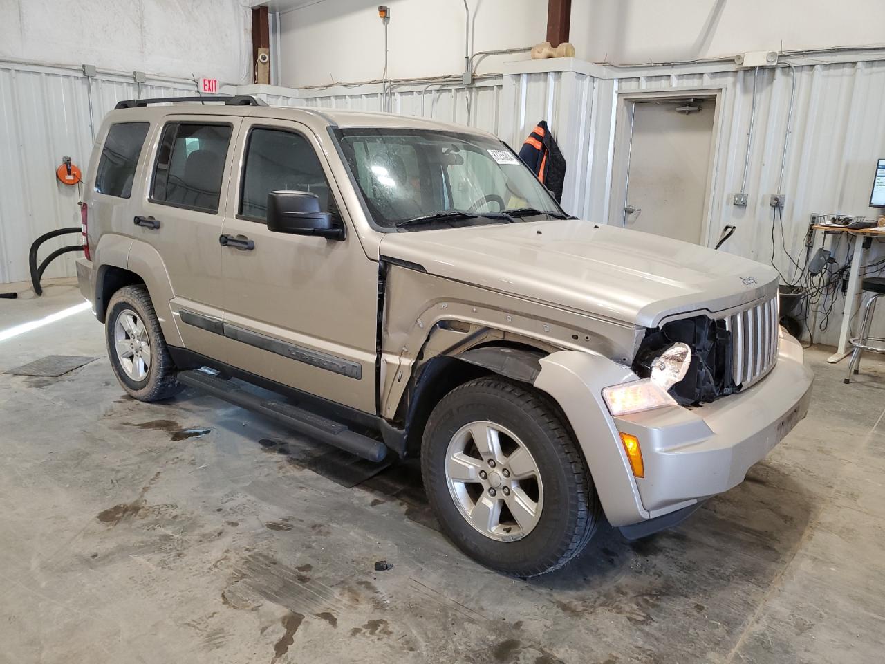 2011 Jeep Liberty (North America) VIN 1J4PN2GK5BW506789 Copart auction photo, front end damage thumbnail 4