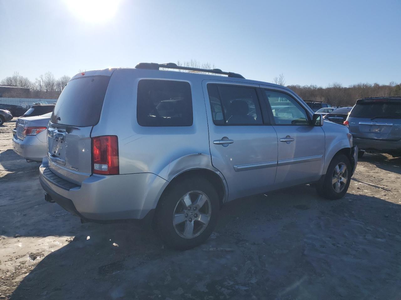 2011 Honda Pilot VIN 5FNYF4H67BB036824 Copart auction photo, front end damage thumbnail 3