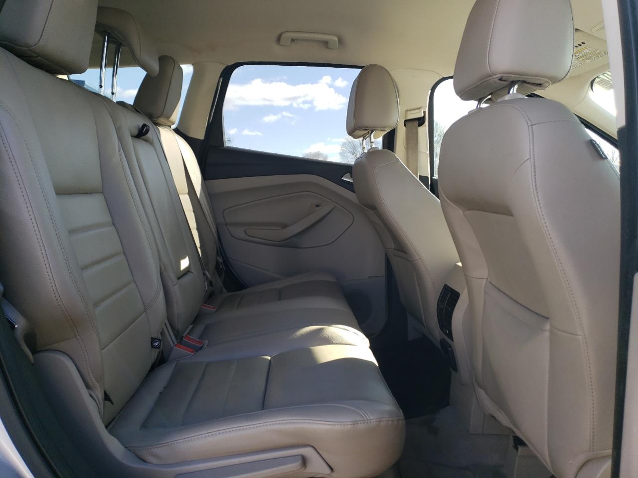 2015 Ford Escape VIN 1FMCU9JX3FUA35808 Copart auction photo, front end / minor dent/scratches damage thumbnail 11