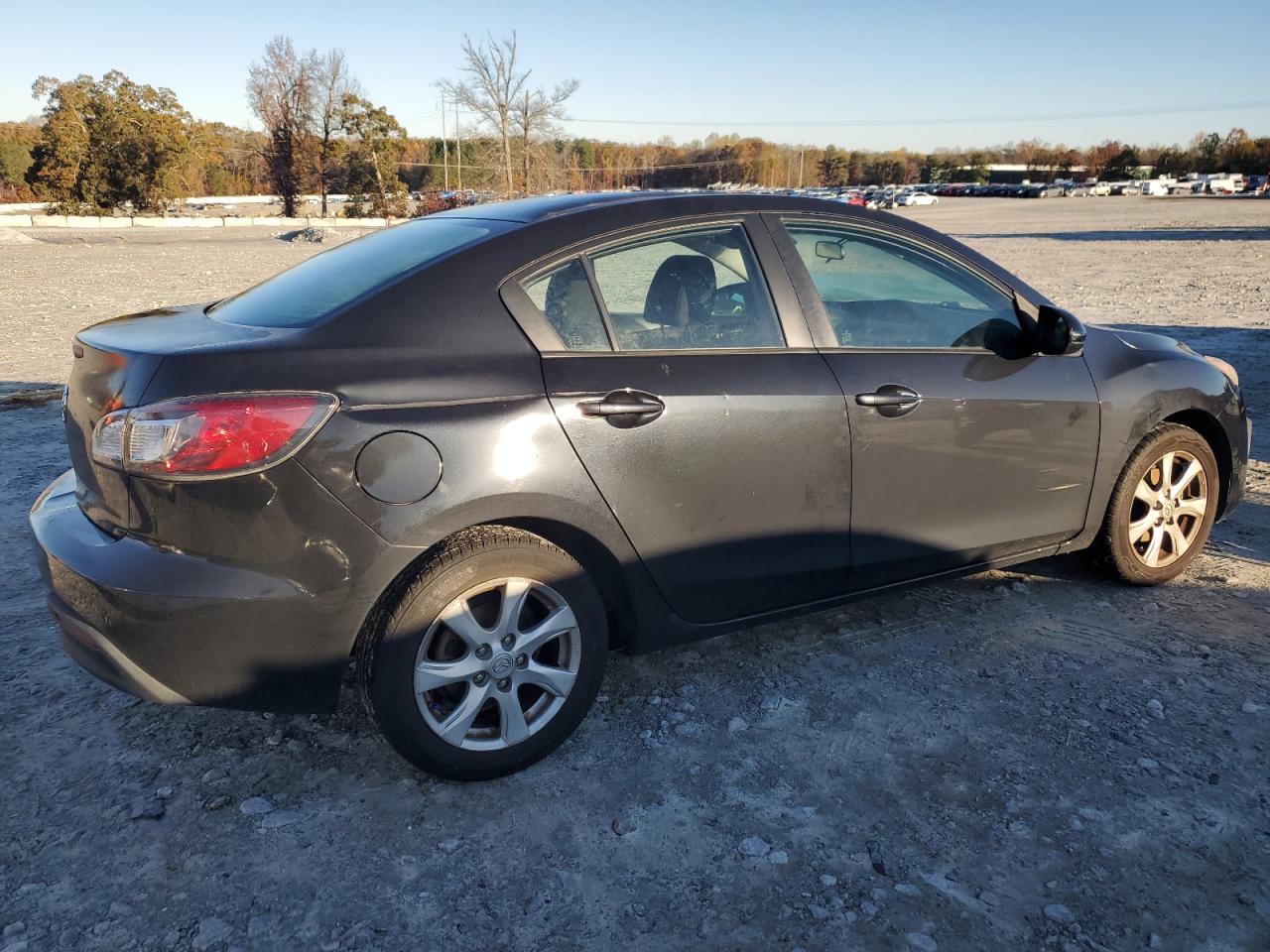 2011 Mazda 3 VIN JM1BL1VF4B1469642 Copart auction photo, minor dent/scratches damage thumbnail 3