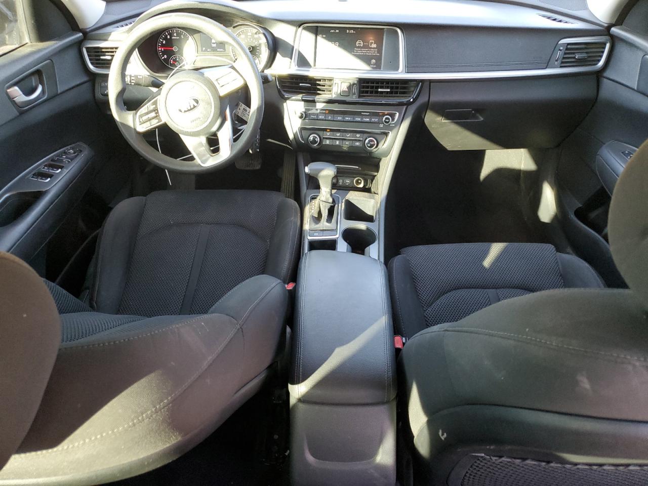 2020 KIA Optima VIN 5XXGT4L37LG383697 Copart auction photo, rear end / side damage thumbnail 8