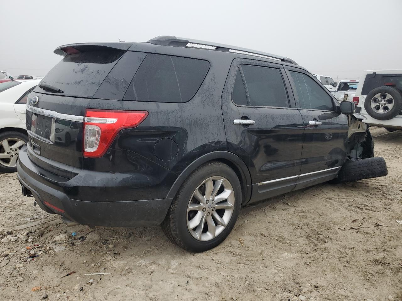 2011 Ford Explorer VIN 1FMHK7F85BGA05543 Copart auction photo, front end damage thumbnail 3