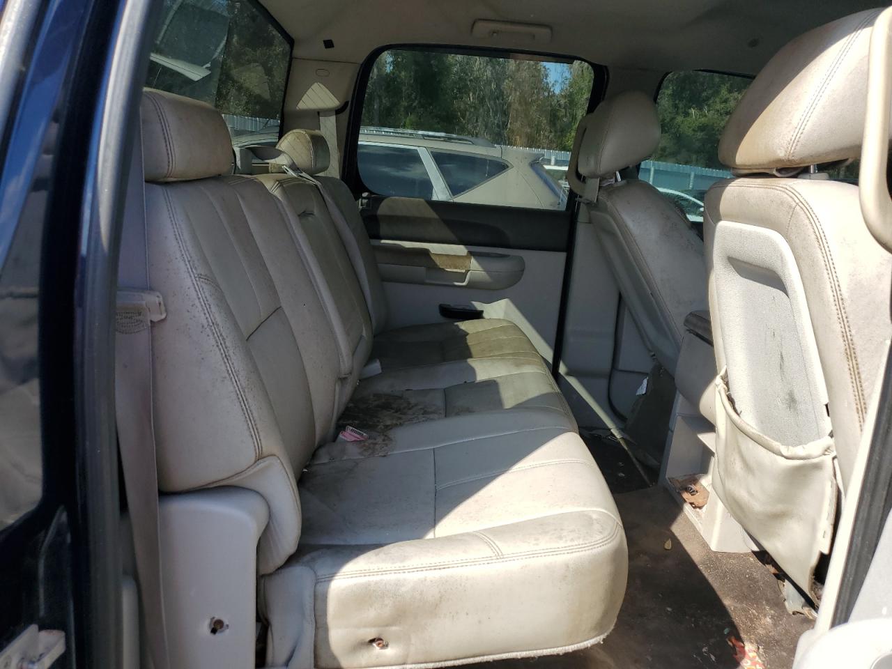 2011 Chevrolet Silverado VIN 3GCPCSE05BG299073 Copart auction photo, rear end / side damage thumbnail 10