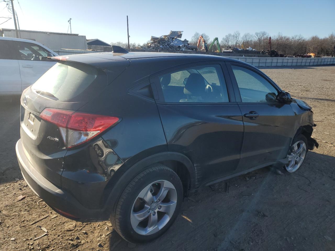 2022 Honda HR-V VIN 3CZRU6H38NM748412 Copart auction photo, front end damage thumbnail 3