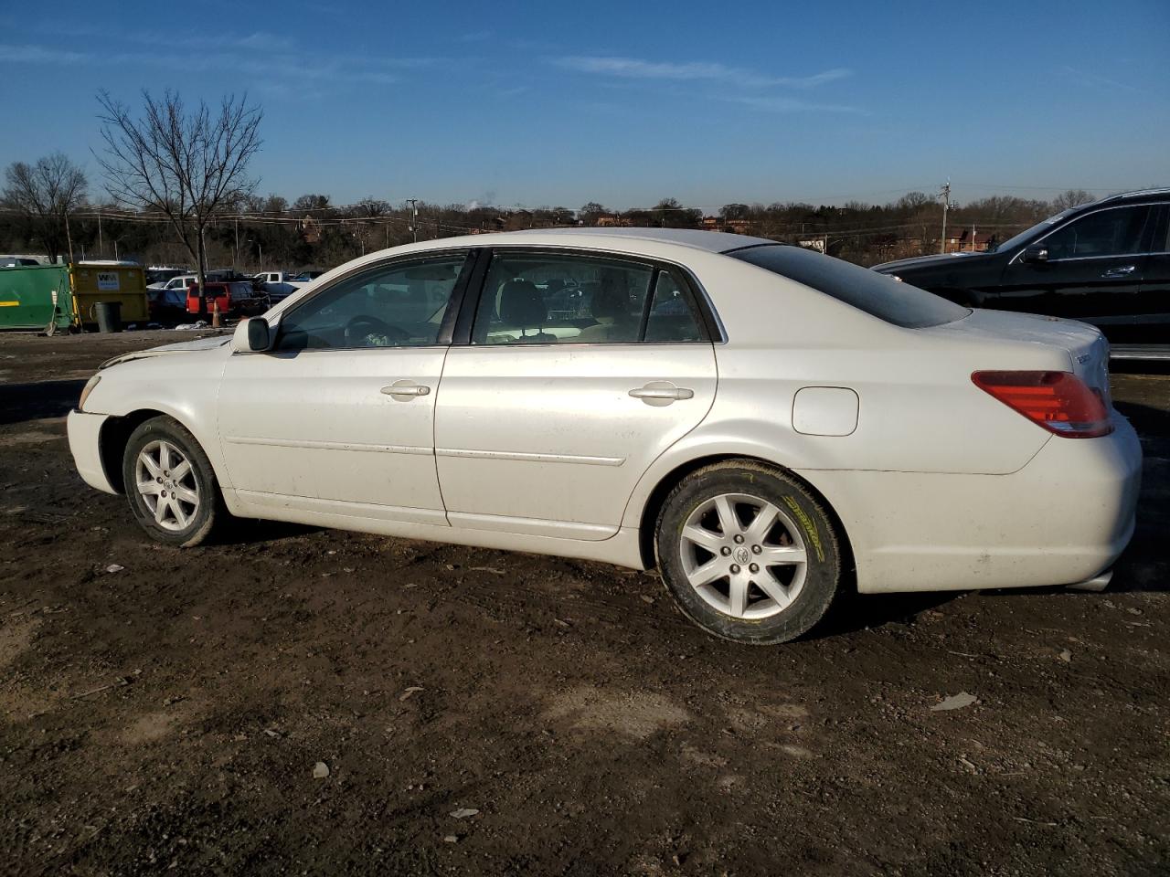 2006 Toyota Avalon VIN 4T1BK36B16U161256 Copart auction photo, front end / minor dent/scratches damage thumbnail 2