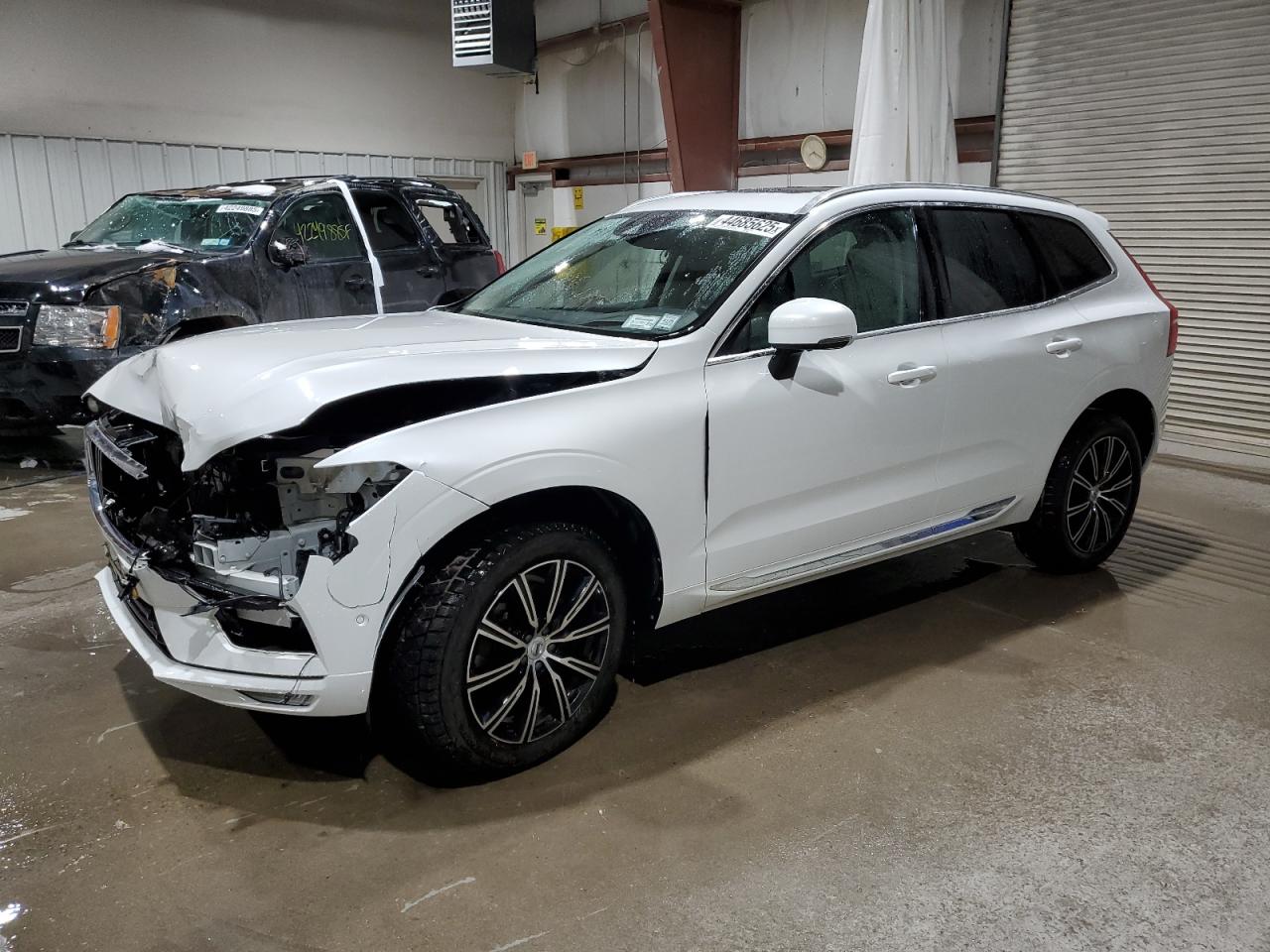 2019 Volvo XC60 VIN LYV102RL9KB178850
