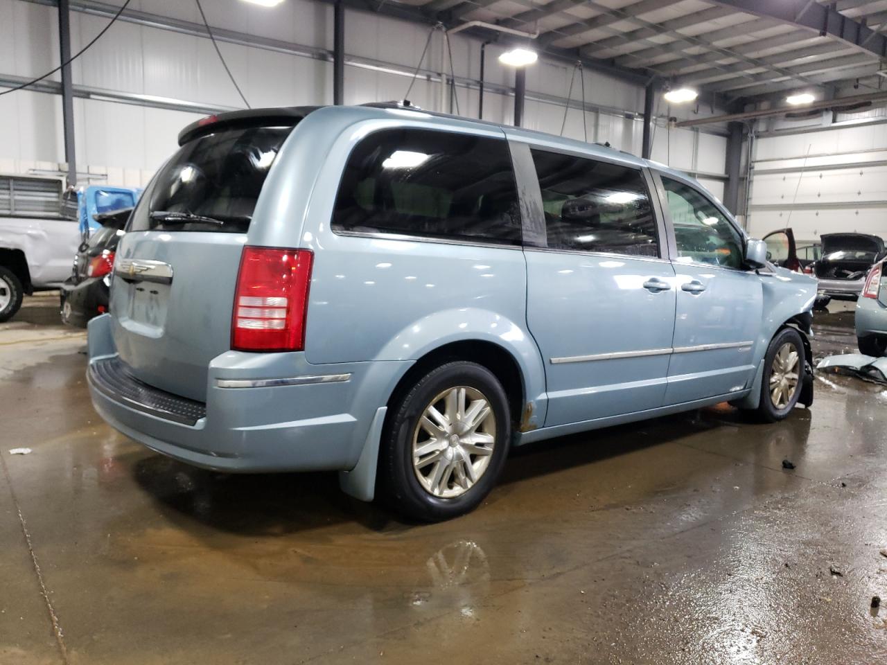 2010 Chrysler Town & Country VIN 2A4RR5D19AR286610 Copart auction photo, front end damage thumbnail 3
