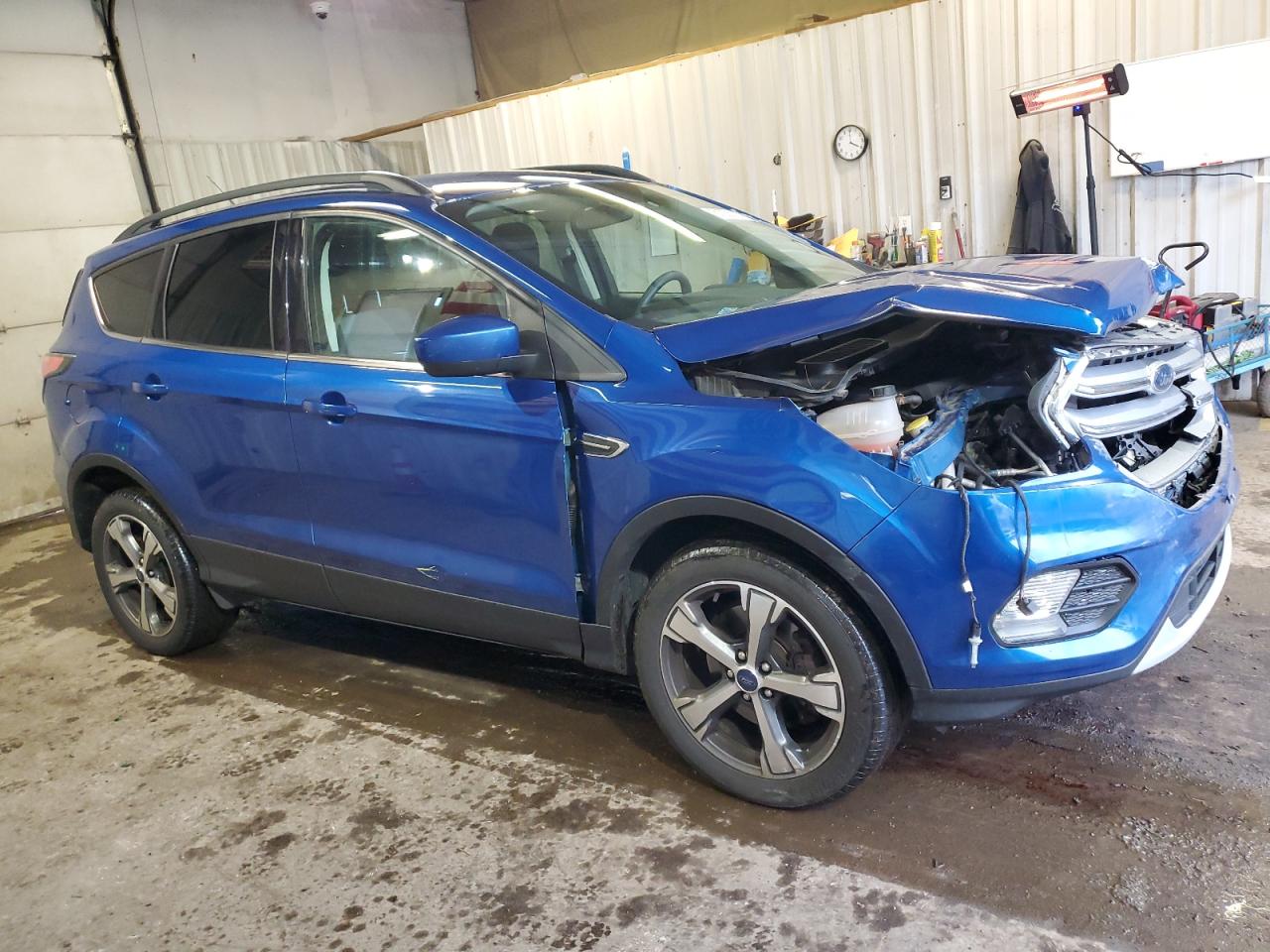 2017 Ford Escape VIN 1FMCU9GD9HUA86472 Copart auction photo, front end / minor dent/scratches damage thumbnail 4
