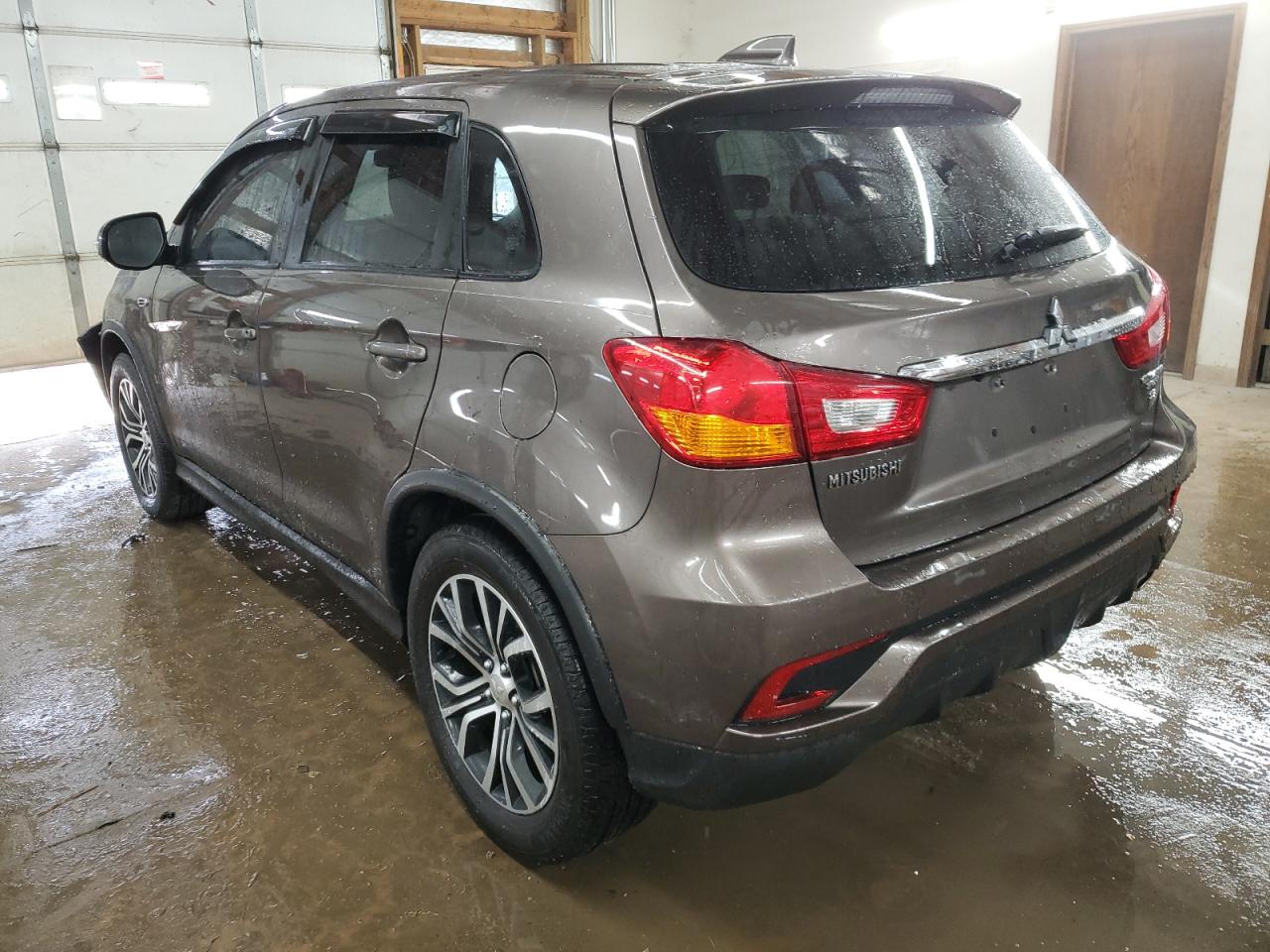 2019 Mitsubishi Outlander VIN JA4AP4AU1KU031286 Copart auction photo, front end / rear end damage thumbnail 2