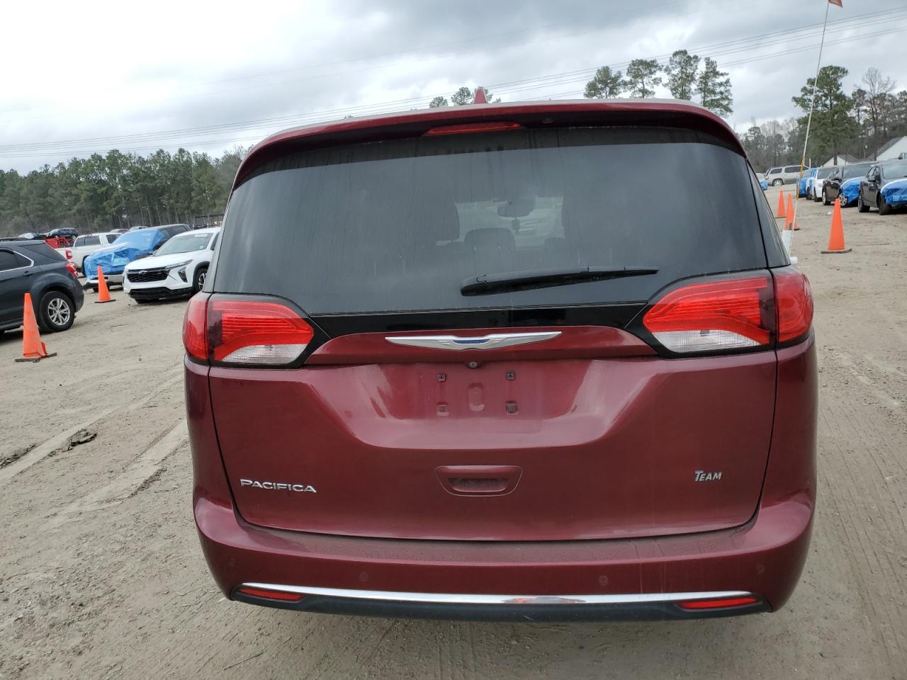 2017 Chrysler Pacifica VIN 2C4RC1EG7HR803836 Copart auction photo, front end damage thumbnail 6