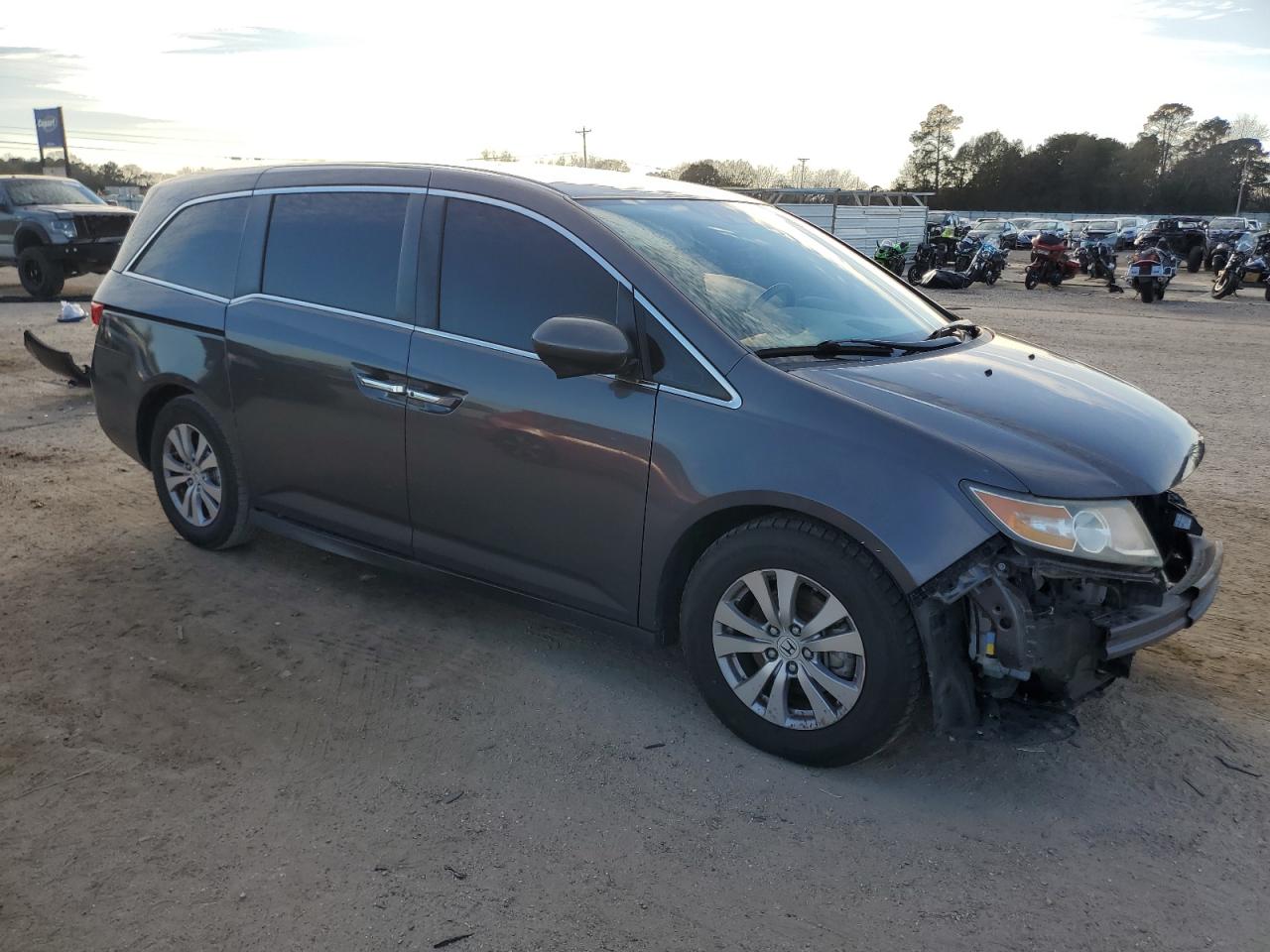2016 Honda Odyssey VIN 5FNRL5H64GB155473 Copart auction photo, front end / side damage thumbnail 4