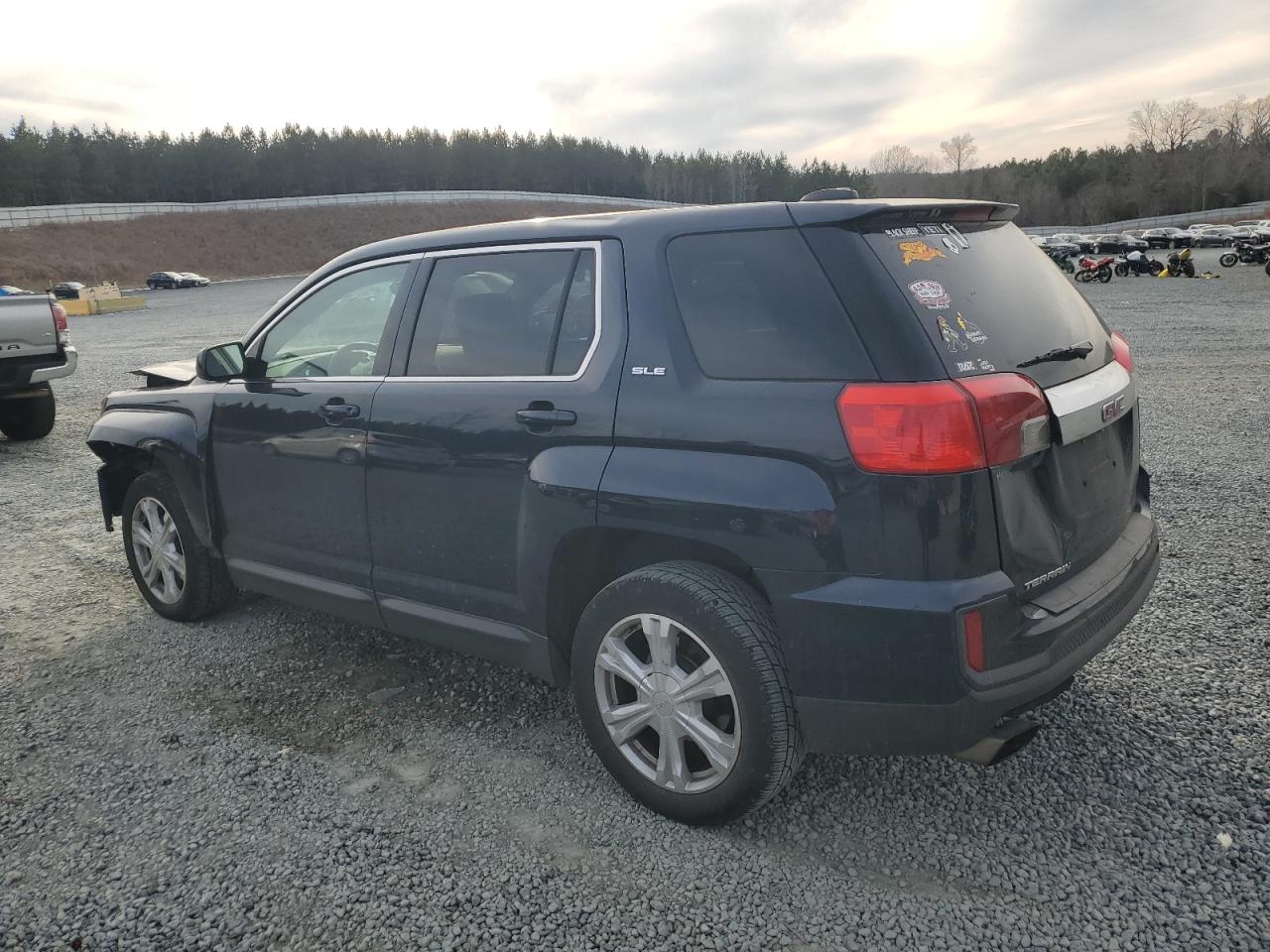 2017 GMC Terrain VIN 2GKALMEK2H6334275 Copart auction photo, front end damage thumbnail 2