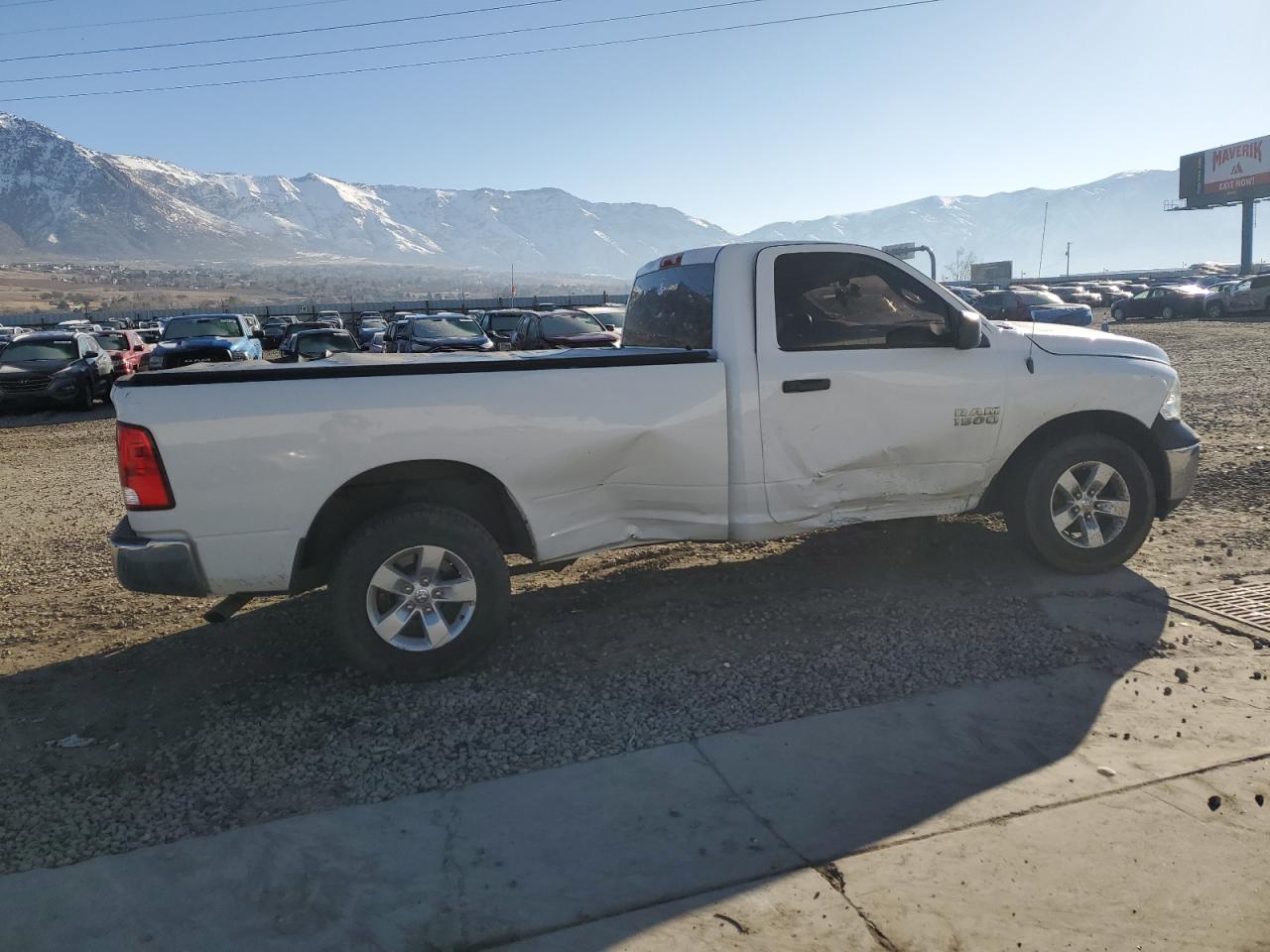 2015 RAM 1500 VIN 3C6JR7DG8FG532361 Copart auction photo, side damage thumbnail 3