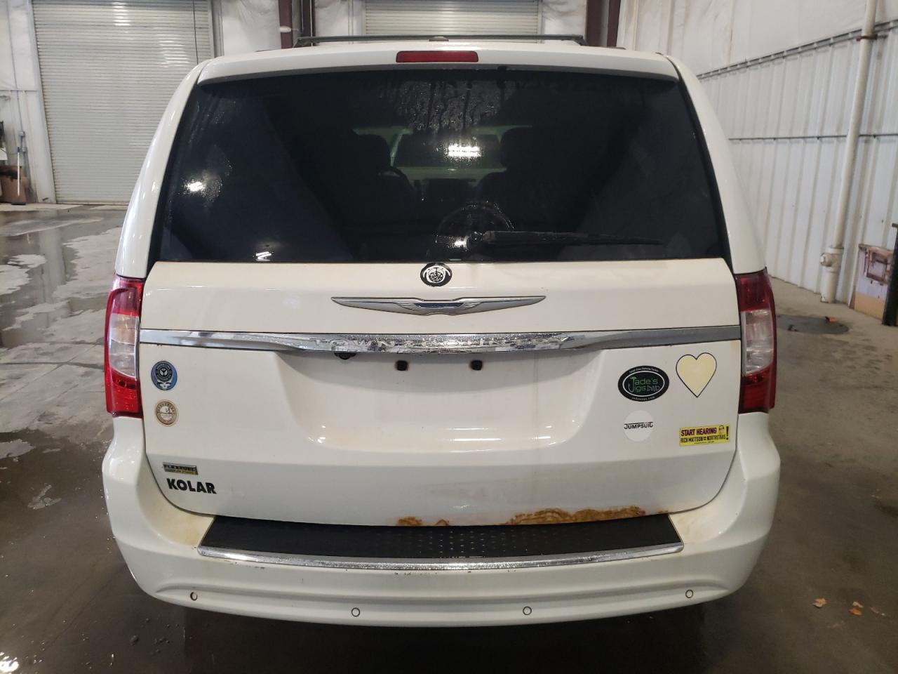 2014 Chrysler Town & Country VIN 2C4RC1CG8ER338661 Copart auction photo, front end damage thumbnail 6