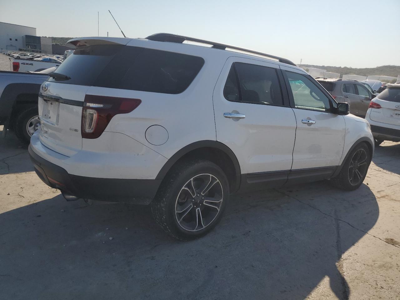 2014 Ford Explorer VIN 1FM5K8GT7EGA07827 Copart auction photo, undercarriage / front end damage thumbnail 3