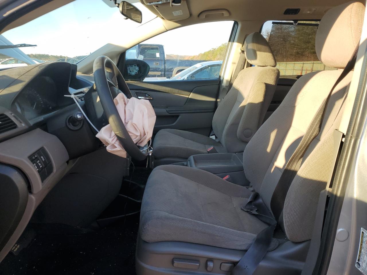 2016 Honda Odyssey VIN 5FNRL5H36GB166089 Copart auction photo, front end damage thumbnail 7