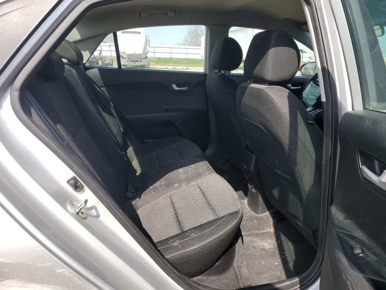 2018 KIA Rio VIN 3KPA24AB8JE061370 Copart auction photo, front end / minor dent/scratches damage thumbnail 10