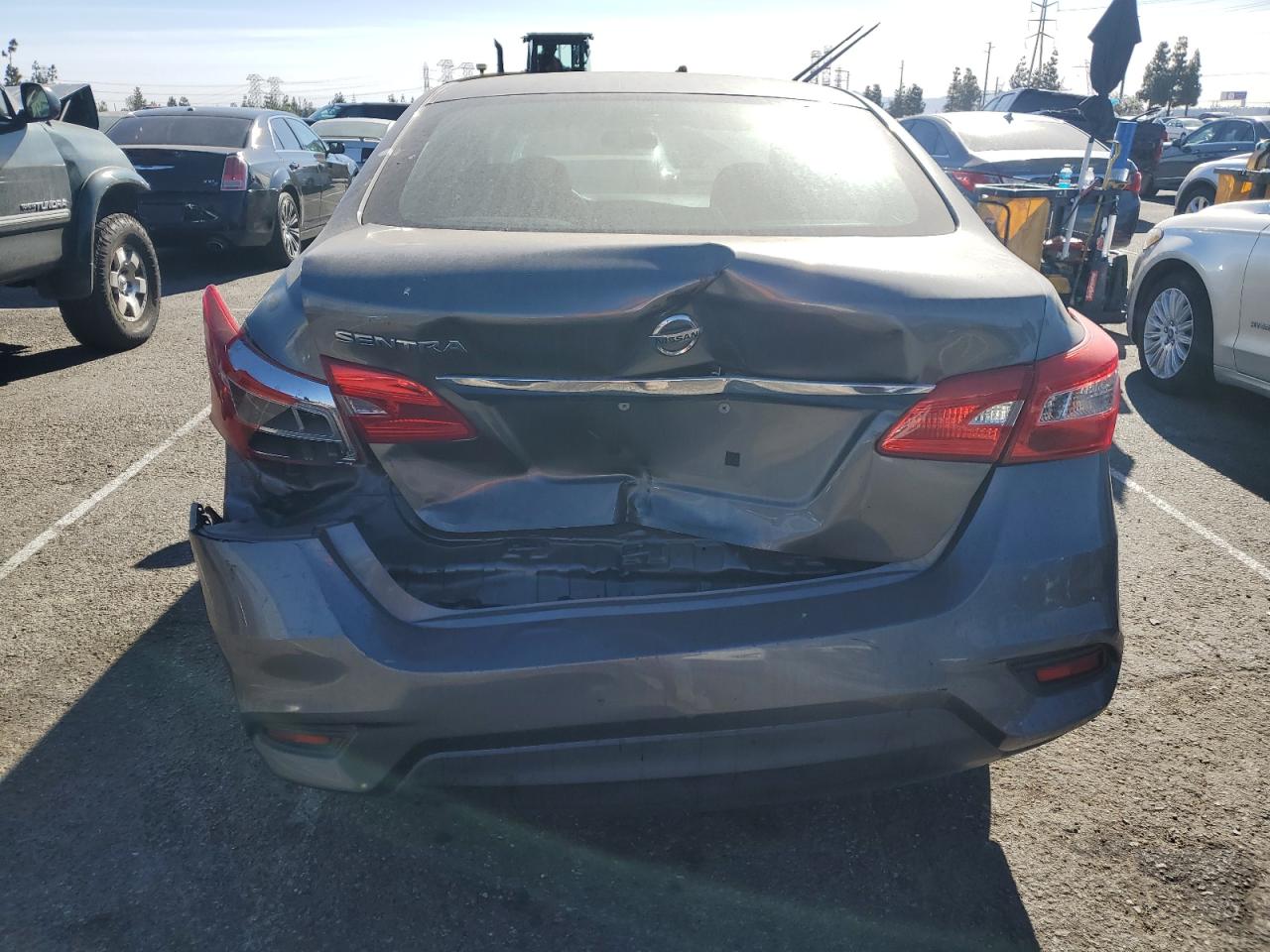 2018 Nissan Sentra VIN 3N1AB7AP5JY296680 Copart auction photo, front end damage thumbnail 6