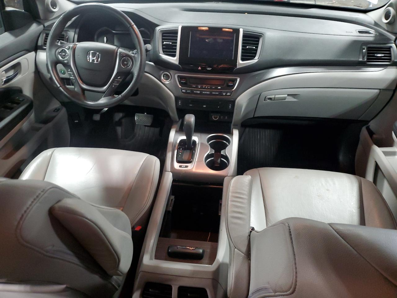 2018 Honda Pilot VIN 5FNYF6H80JB056599 Copart auction photo, vandalism / front end damage thumbnail 8