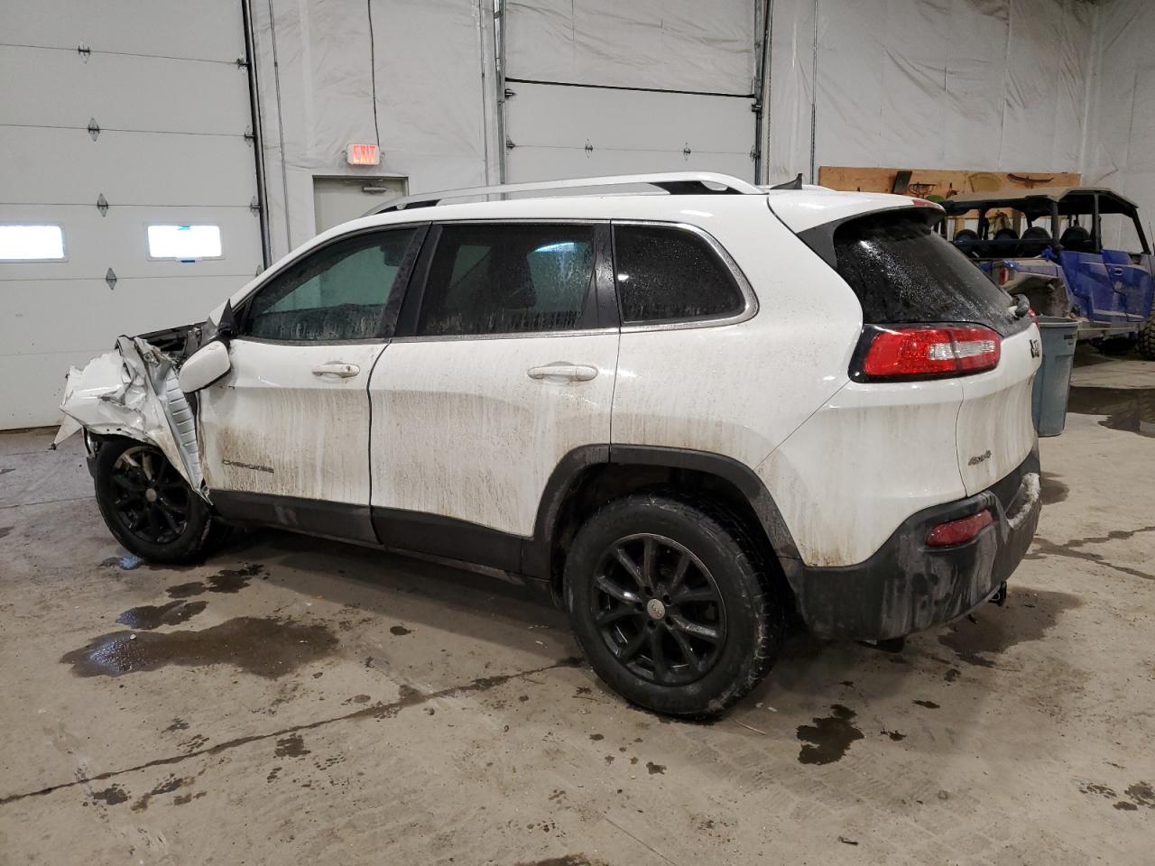 2016 Jeep Grand Cherokee VIN 1C4PJMCB4GW210902 Copart auction photo, front end / side damage thumbnail 2