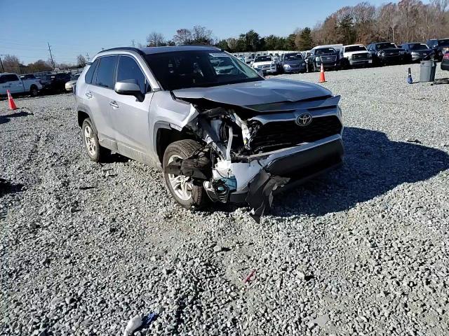 2020 Toyota RAV 4 VIN 2T3P1RFV8LC076702 Copart auction photo, front end damage thumbnail 11