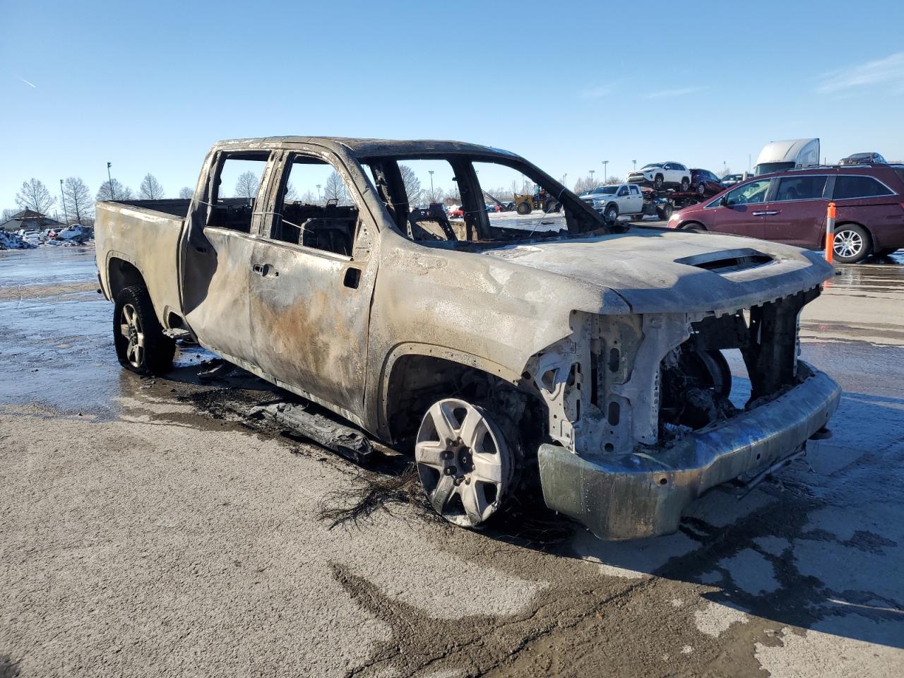 2020 Chevrolet Silverado VIN 1GC4YUEY2LF205126 Copart auction photo, burn damage thumbnail 4