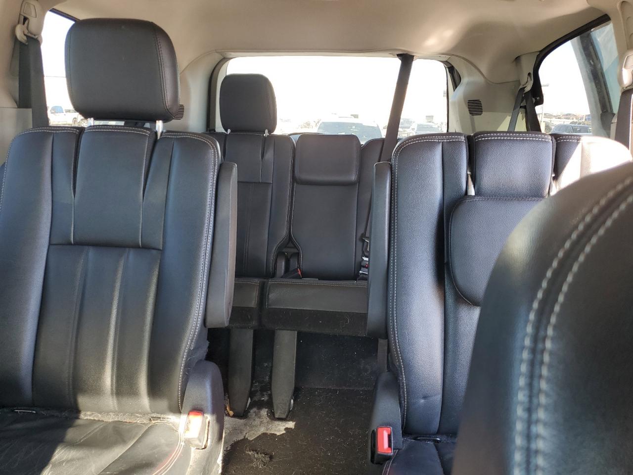 2016 Chrysler Town & Country VIN 2C4RC1BG6GR157966 Copart auction photo, rear end / minor dent/scratches damage thumbnail 10