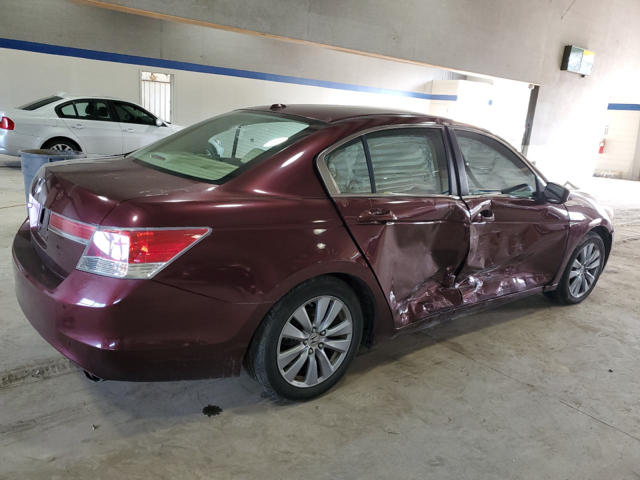 2011 Honda Accord VIN 1HGCP2F86BA075642 Copart auction photo, side / front end damage thumbnail 3