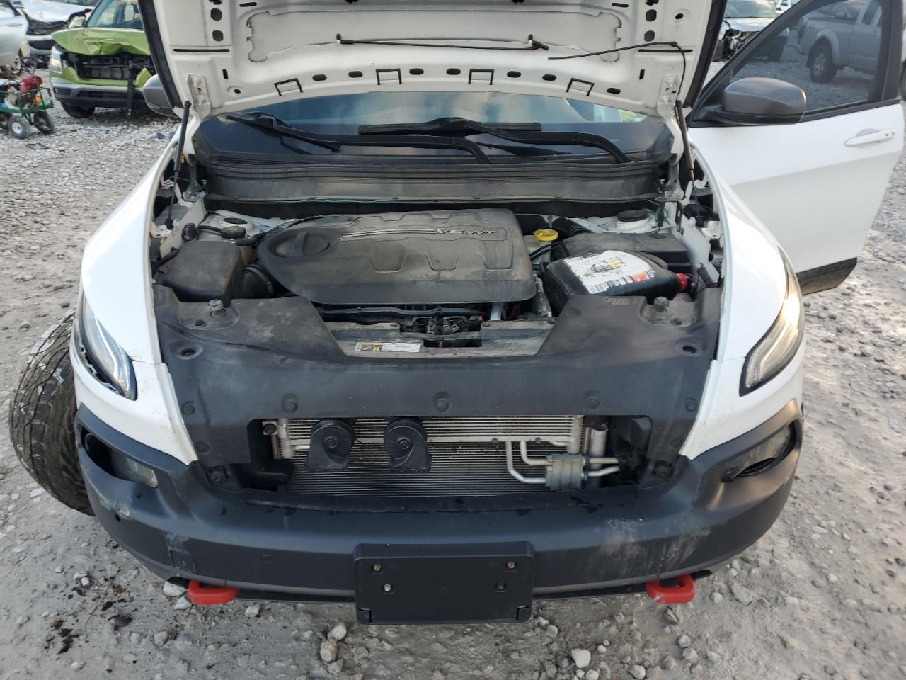 2018 Jeep Cherokee VIN 1C4PJMBX3JD502685 Copart auction photo, front end / side damage thumbnail 13