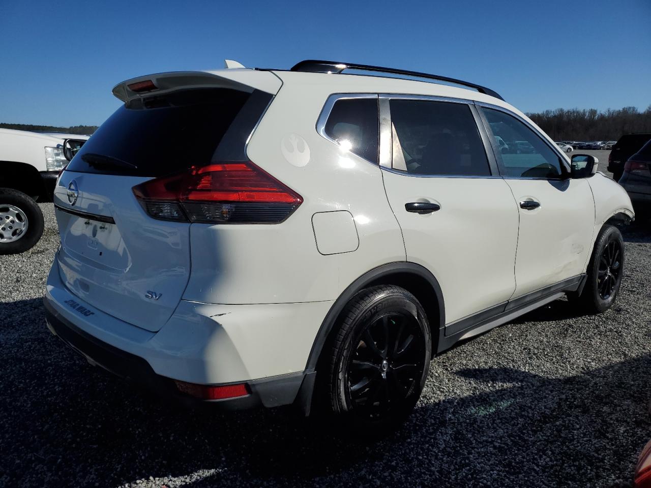 2017 Nissan Rogue VIN 5N1AT2MT3HC758237 Copart auction photo, front end damage thumbnail 3