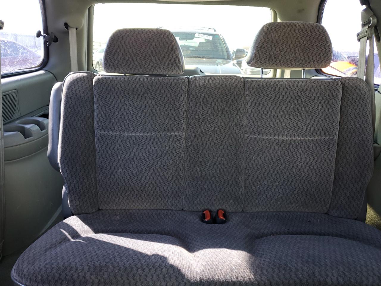 1999 Dodge Caravan VIN 2B4FP25B4XR469455 Copart auction photo, side / front end damage thumbnail 10
