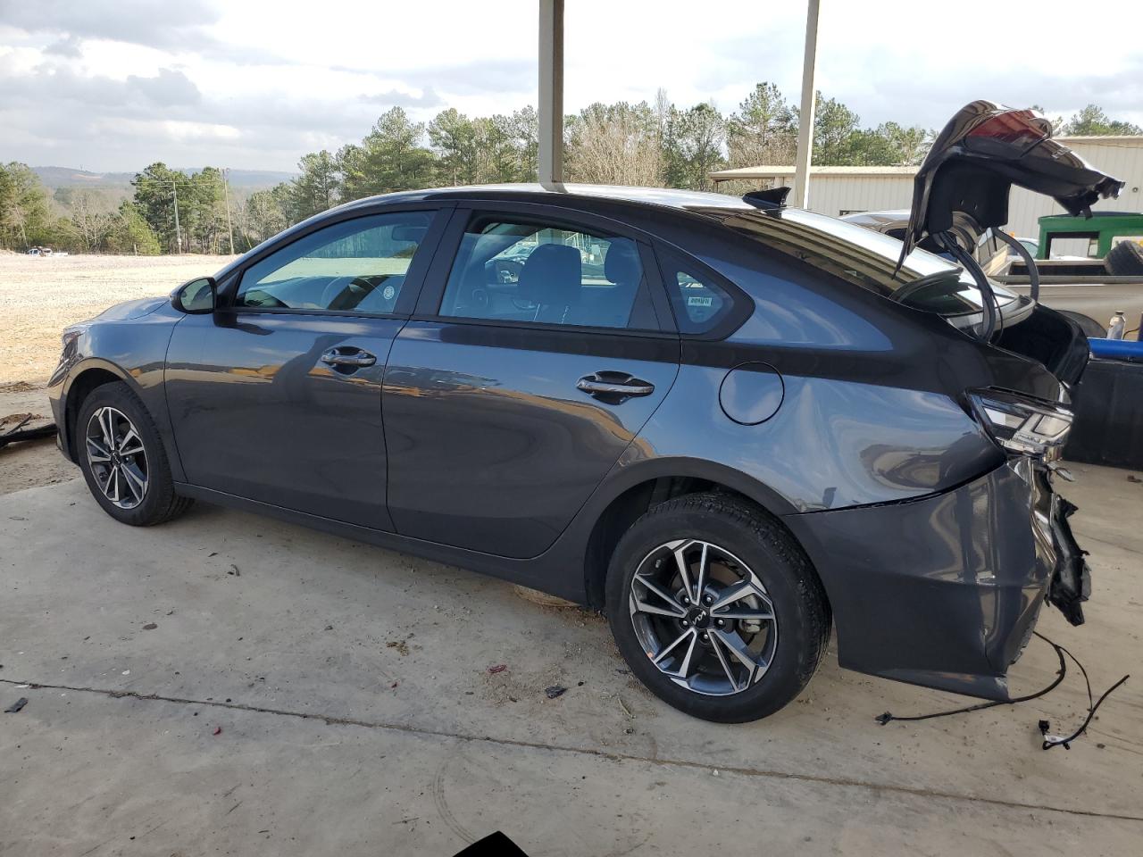 2023 KIA Forte VIN 3KPF24AD7PE527029 Copart auction photo, rear end damage thumbnail 2