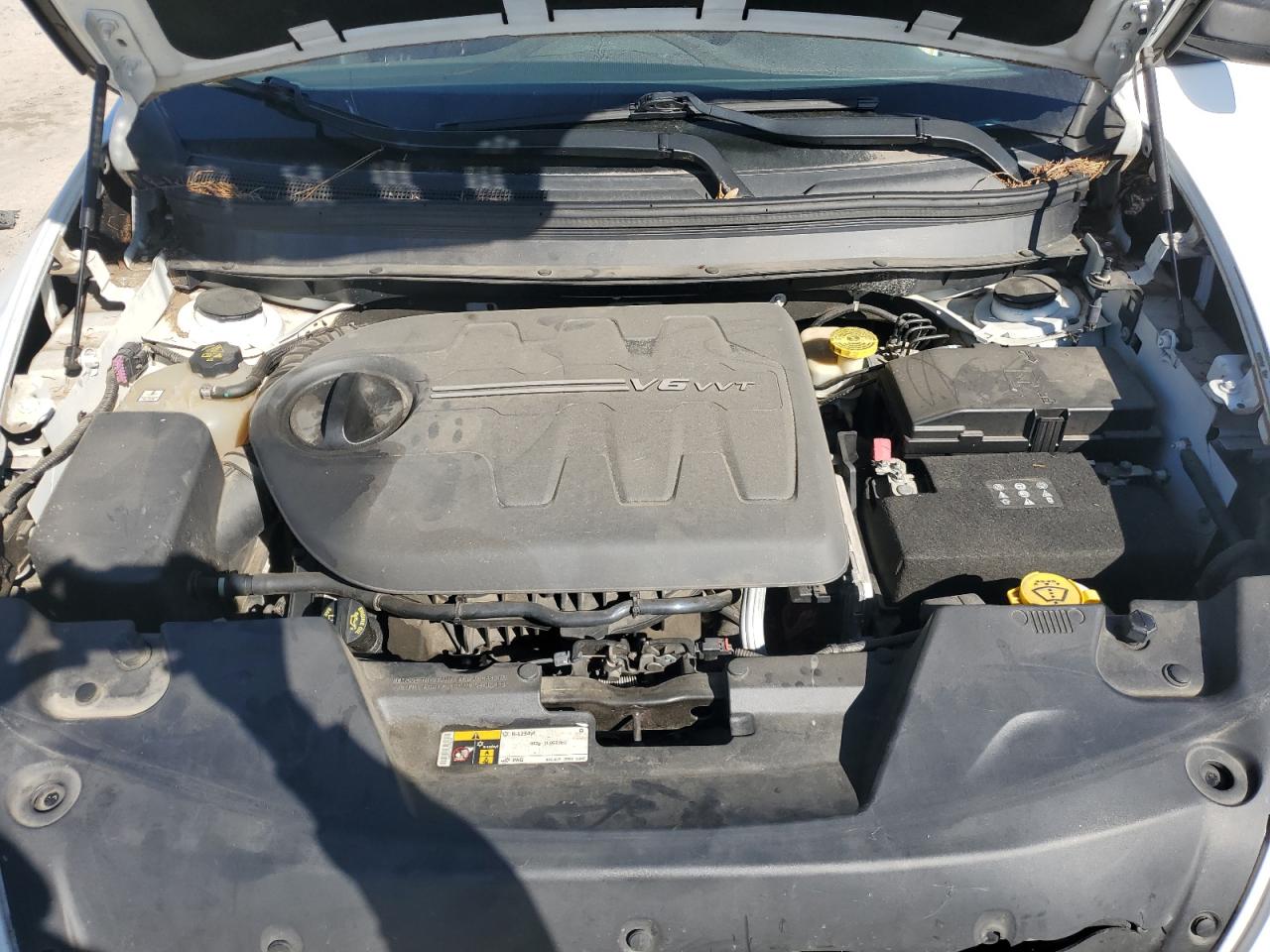 2016 Jeep Cherokee VIN 1C4PJMBS9GW235991 Copart auction photo, front end damage thumbnail 13