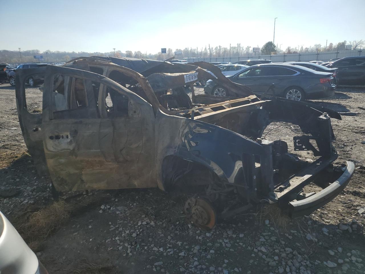 2008 Chevrolet Suburban VIN 3GNFK163X8G214049 Copart auction photo, burn damage thumbnail 4