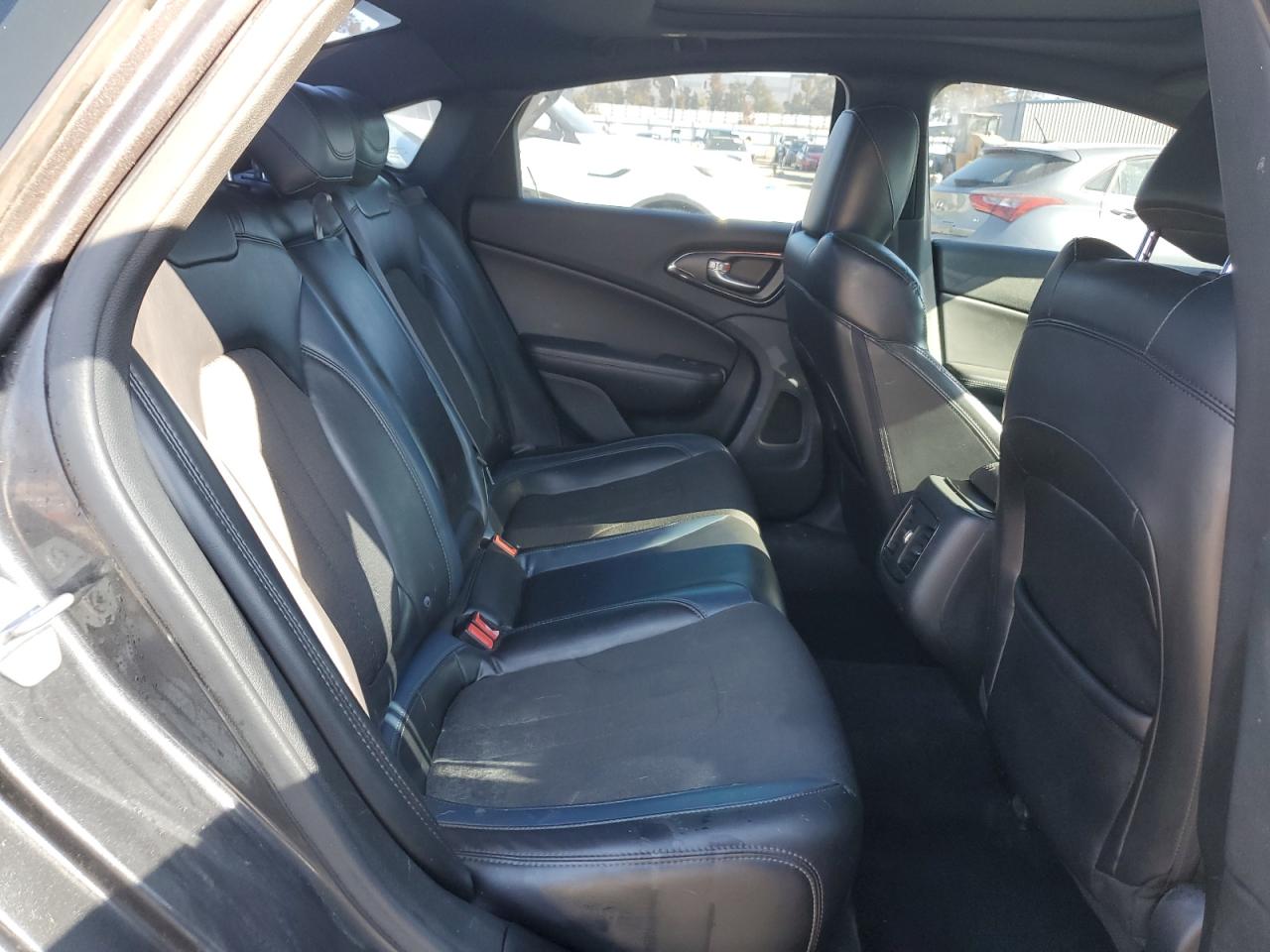 2015 Chrysler 200 VIN 1C3CCCDG2FN636478 Copart auction photo, water/flood damage thumbnail 10
