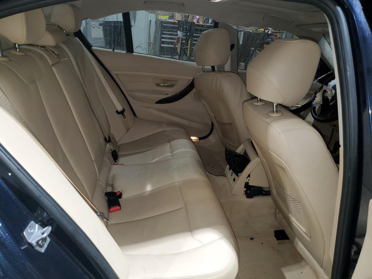 2013 BMW 3er VIN WBA3B5G54DNS01041 Copart auction photo, front end / side damage thumbnail 11