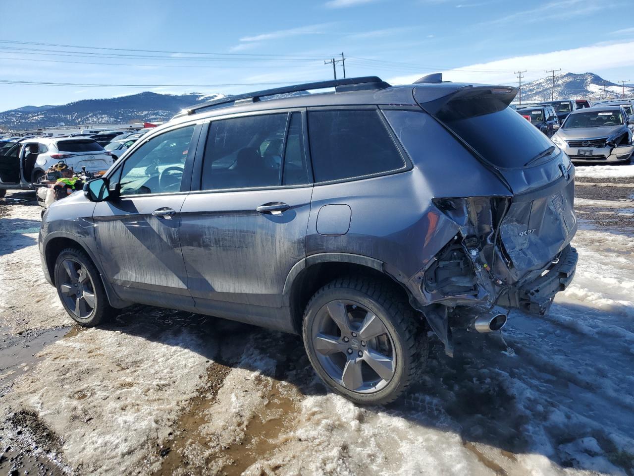 2021 Honda Passport VIN 5FNYF8H99MB006096 Copart auction photo, rear end damage thumbnail 2