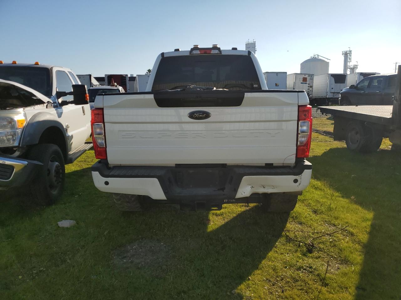 2022 Ford F250 VIN 1FT8W2BT4NEE40317 Copart auction photo, front end / rear end damage thumbnail 6