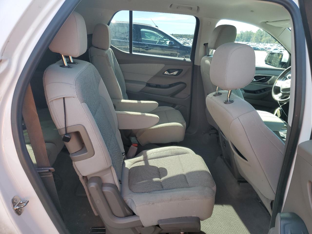 2019 Chevrolet Traverse VIN 1GNERGKWXKJ107986 Copart auction photo, front end damage thumbnail 11