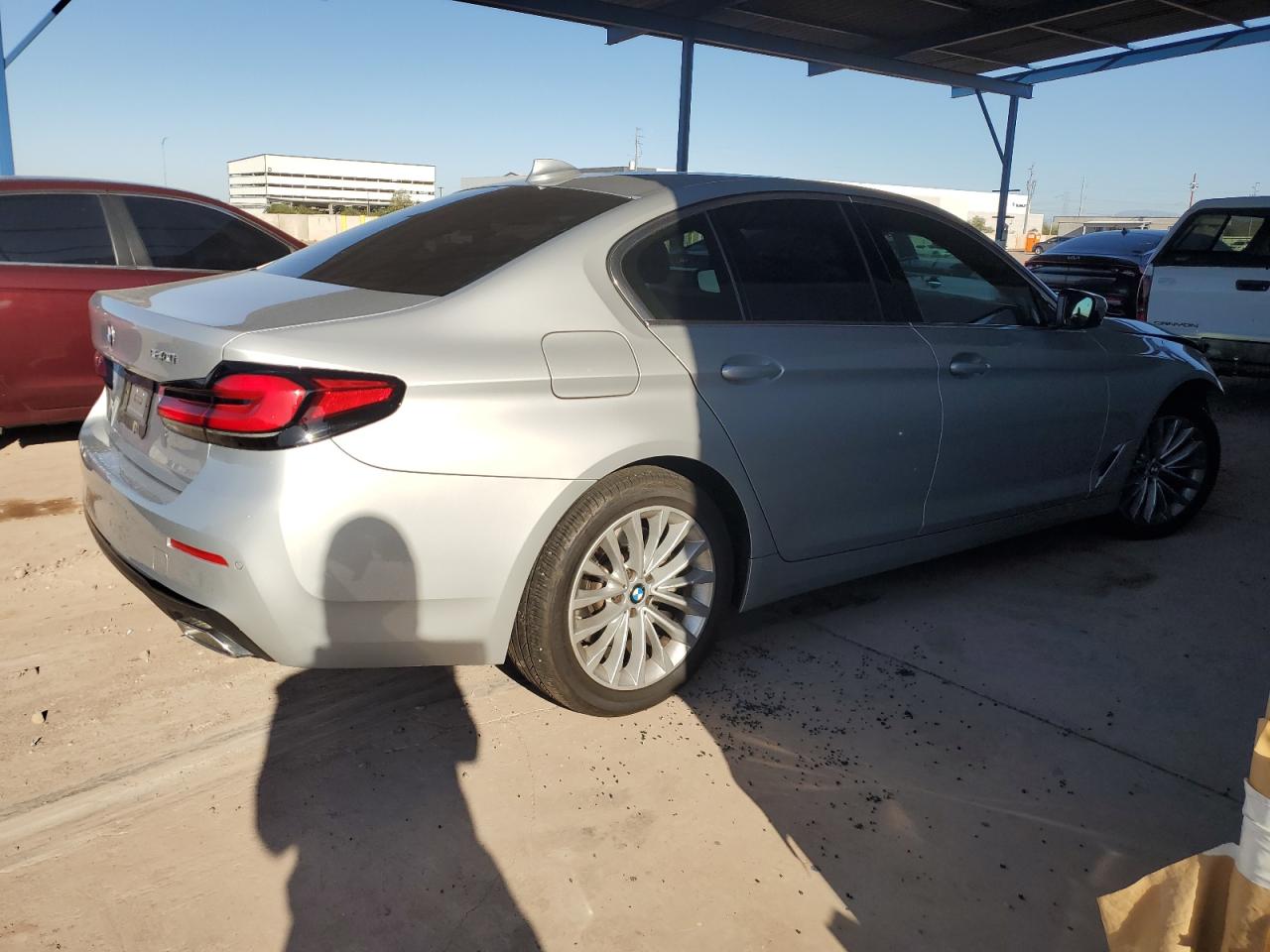 2021 BMW 5er VIN WBA53BJ05MCG02307 Copart auction photo, front end damage thumbnail 3