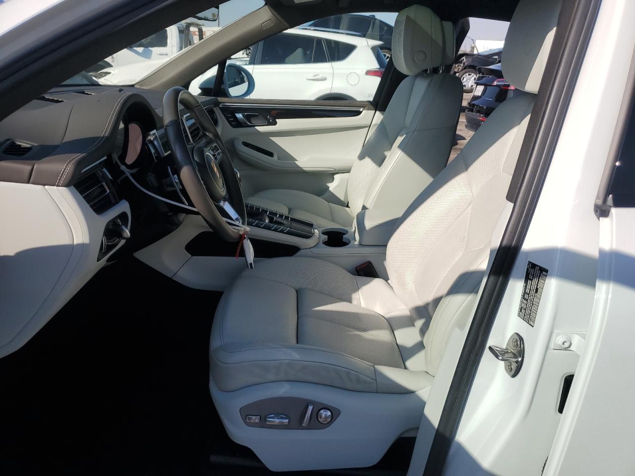 2019 Porsche Macan VIN WP1AA2A50KLB08075 Copart auction photo, front end damage thumbnail 7