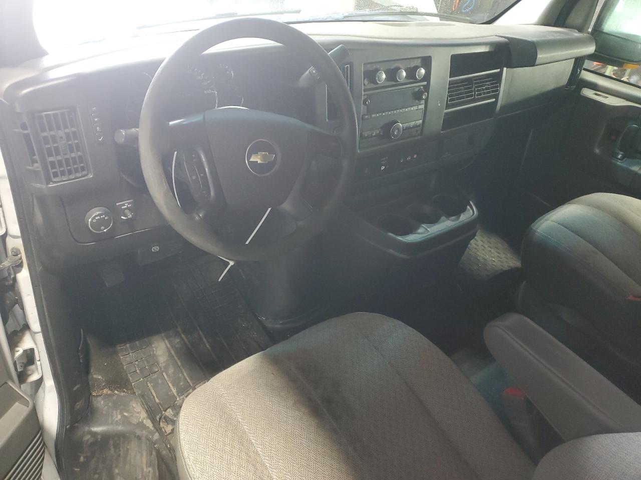 2015 Chevrolet Express VIN 1GAZG1FFXF1110747 Copart auction photo, mechanical / minor dent/scratches damage thumbnail 8